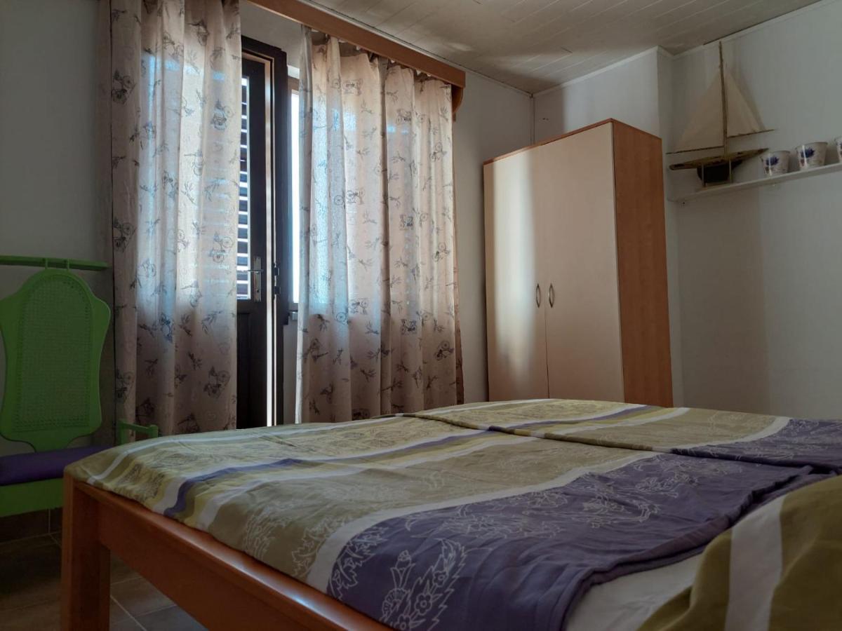 Apartment Galeb Lukovo Šugarje Exterior foto